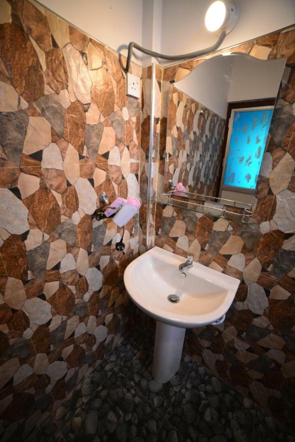 Tamarind Blue Hotel Тангале Екстериор снимка